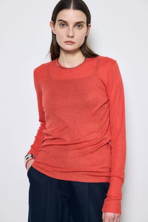 シアー素材ロングTシャツ