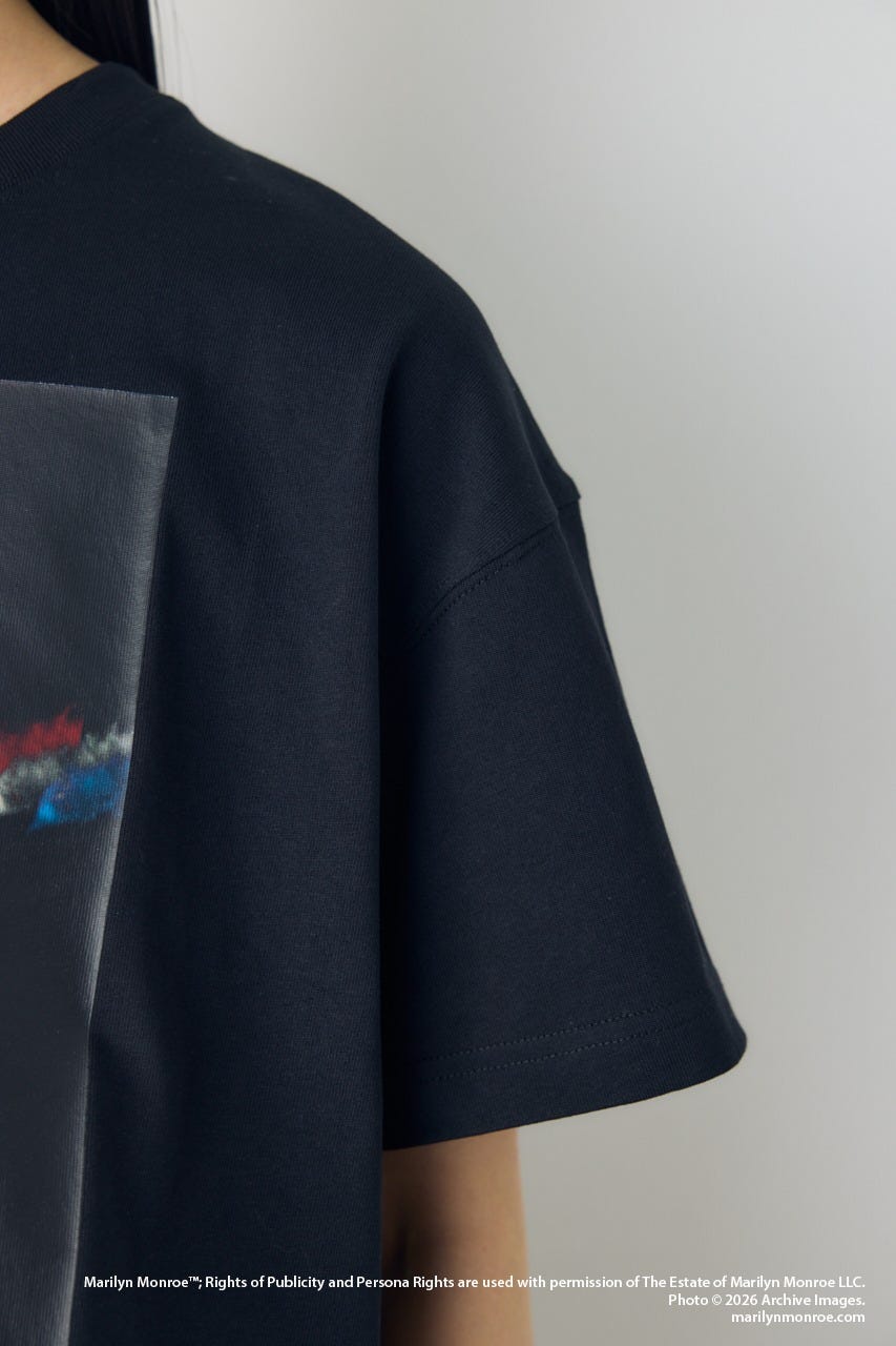 【MARILYN MONROE / AZUL】モノトーンフォトT BLK M