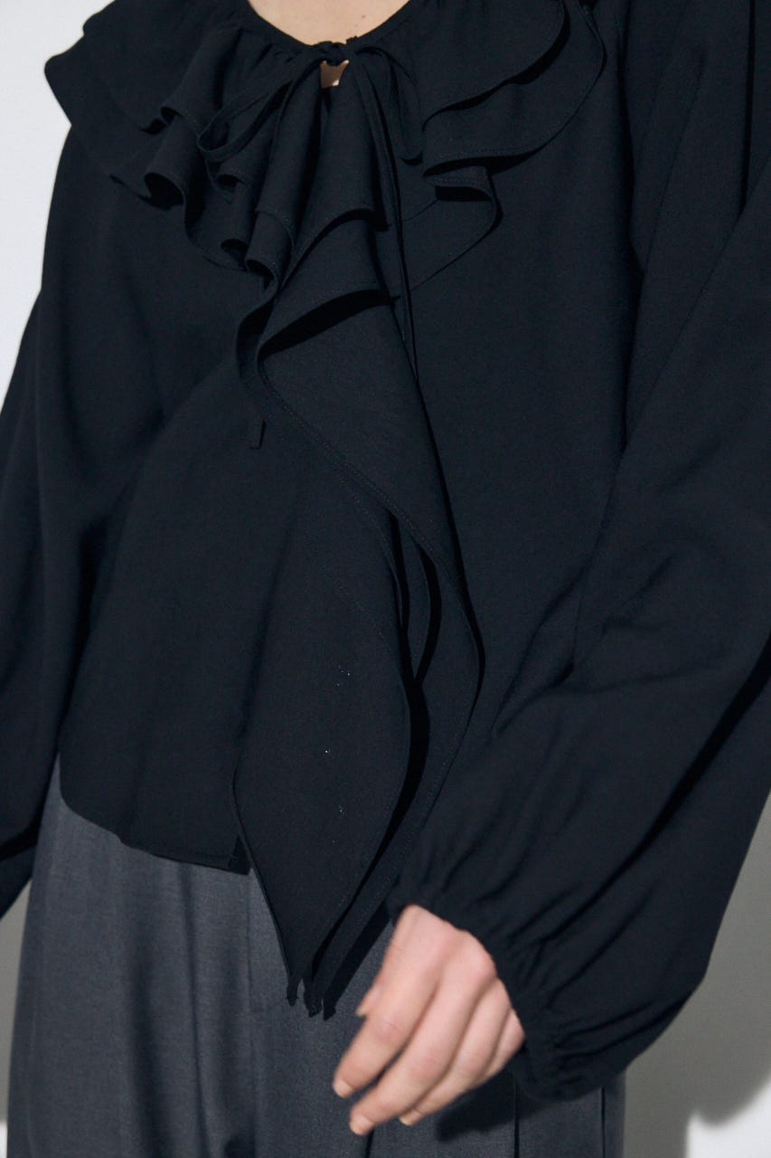 【SS先行アイテム】ラッフルロングスリーブブラウス BLK FREE
