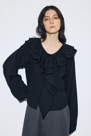 【SS先行アイテム】ラッフルロングスリーブブラウス