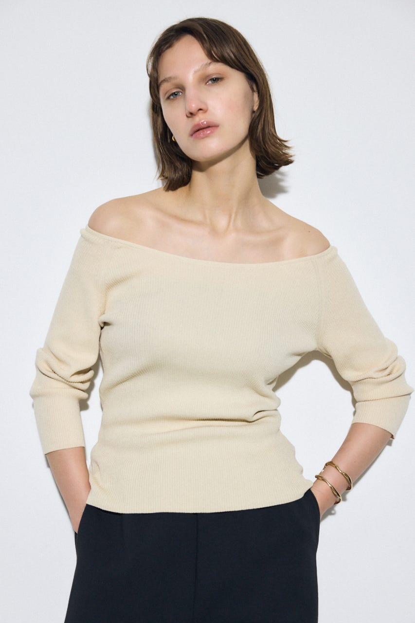 オフショルニットトップス IVOY S