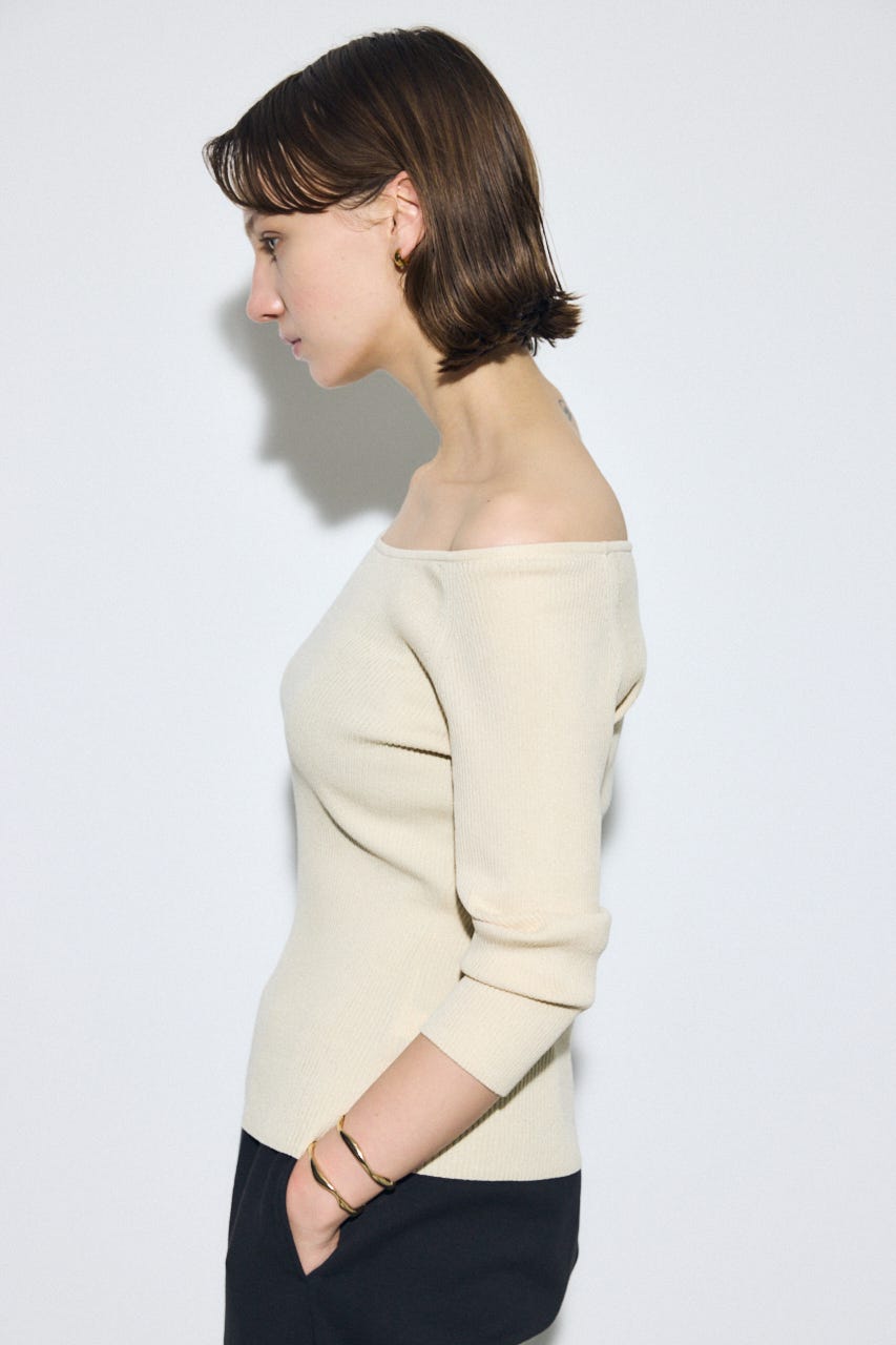 オフショルニットトップス IVOY S