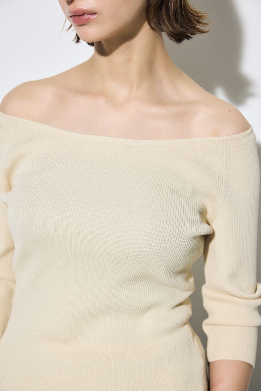 オフショルニットトップス IVOY S