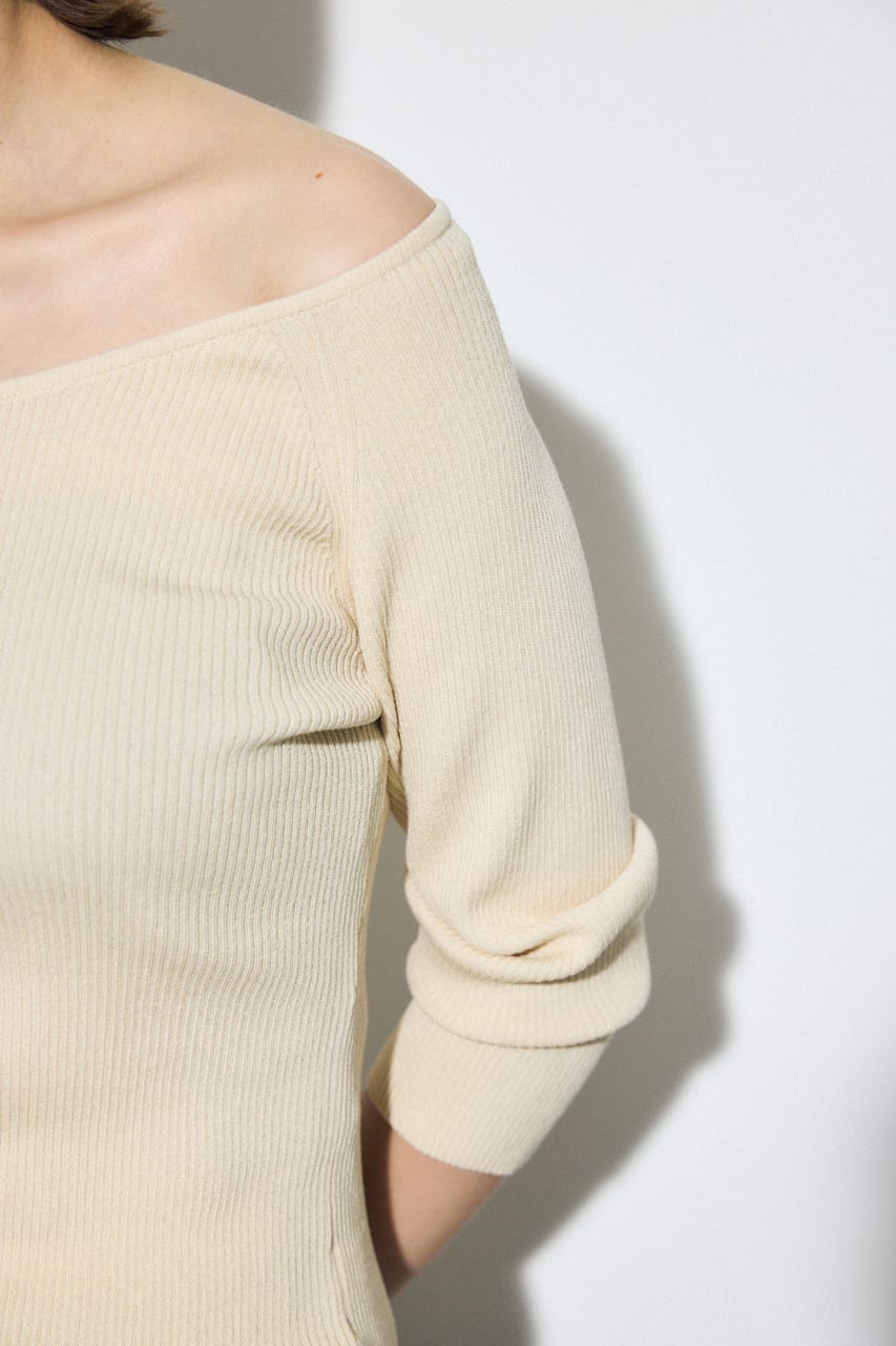 オフショルニットトップス IVOY S