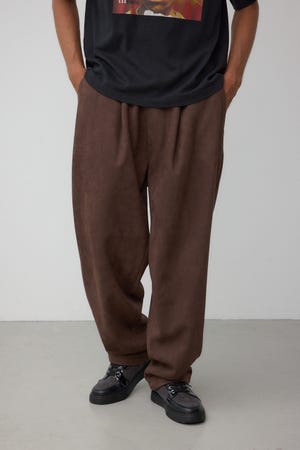 フェイクスエードタックパンツ