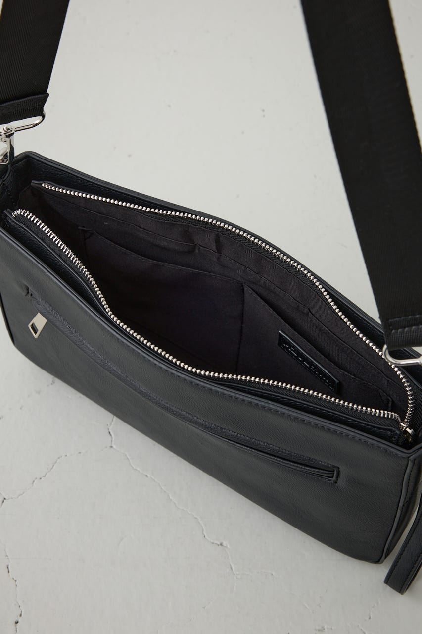 ヴィンテージフェイクレザーショルダーバッグ BLK FREE