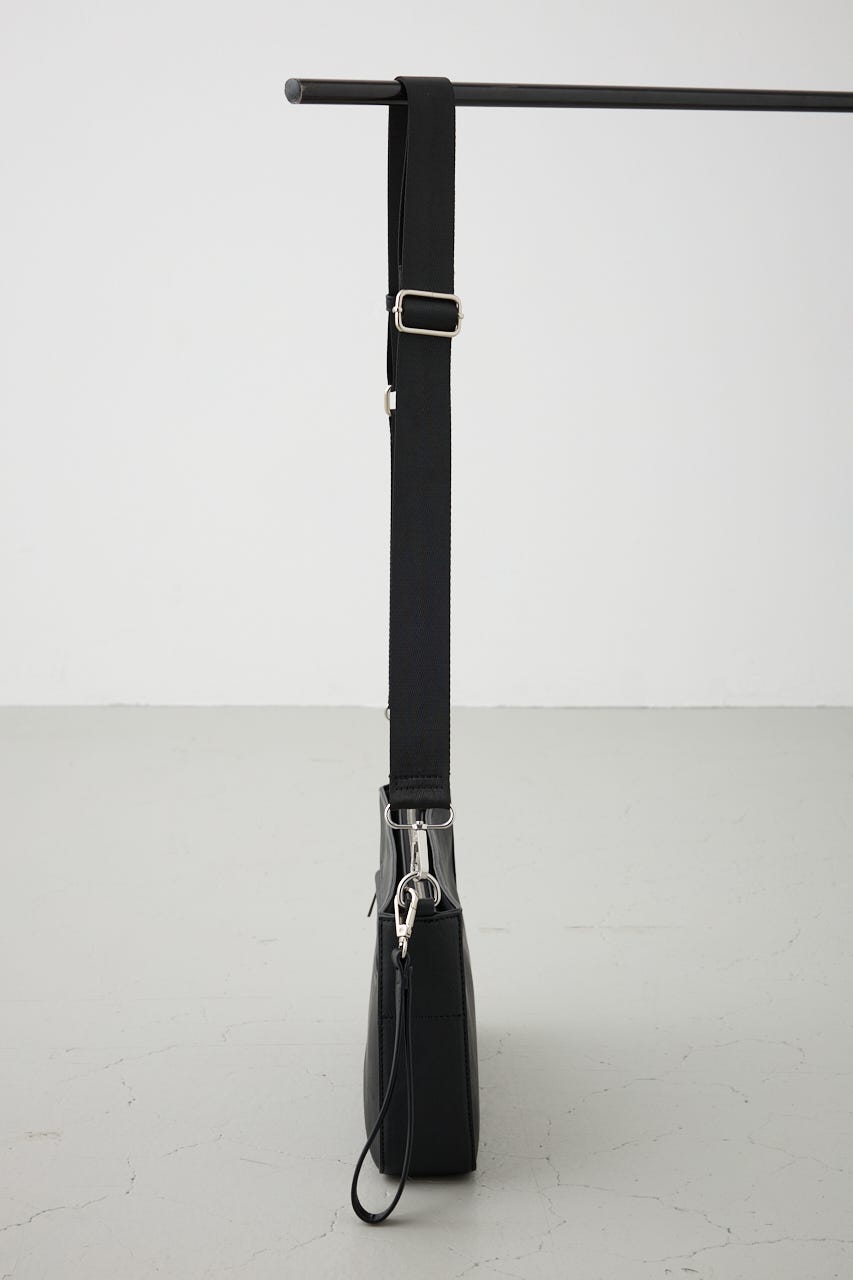 ヴィンテージフェイクレザーショルダーバッグ BLK FREE