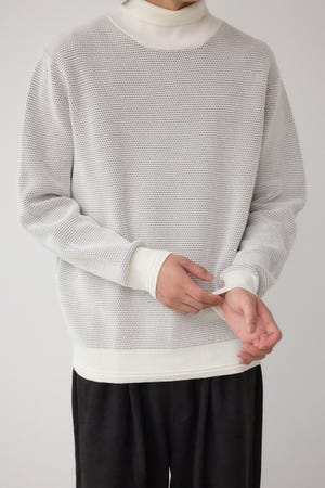 ハニカムタートルネックニット