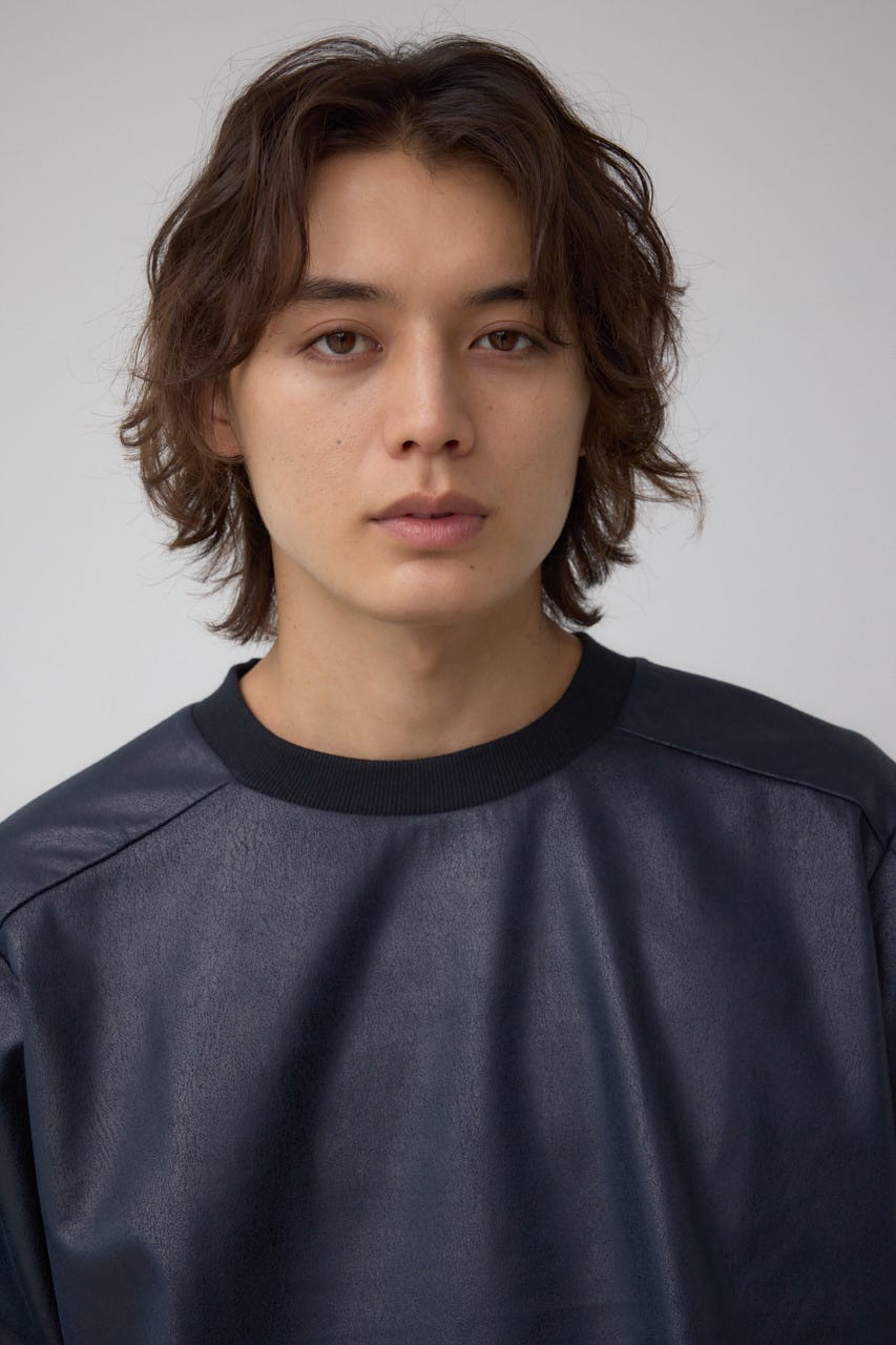 AZUL BY MOUSSY | レザーライク半袖Tシャツ (Tシャツ