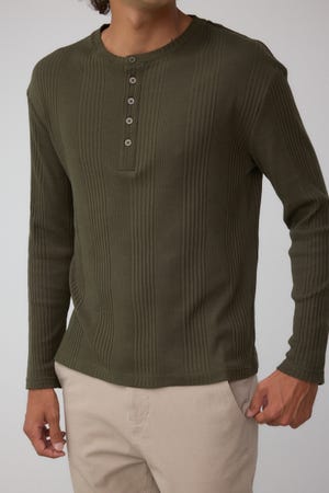 ランダムリブヘンリーネックTシャツ