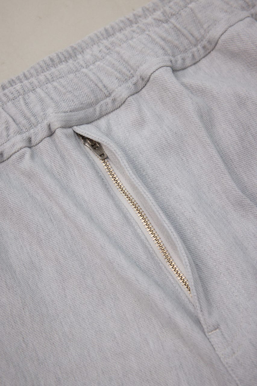 EASY ACTIONワイドパンツ T.GRY L