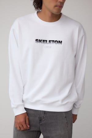 ブラシ刺繍スウェットトップス