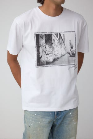 モノクロームストリートTシャツ