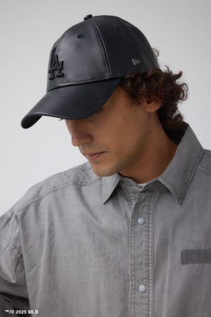 【NEW ERA×AZUL MLB】合皮キャップ