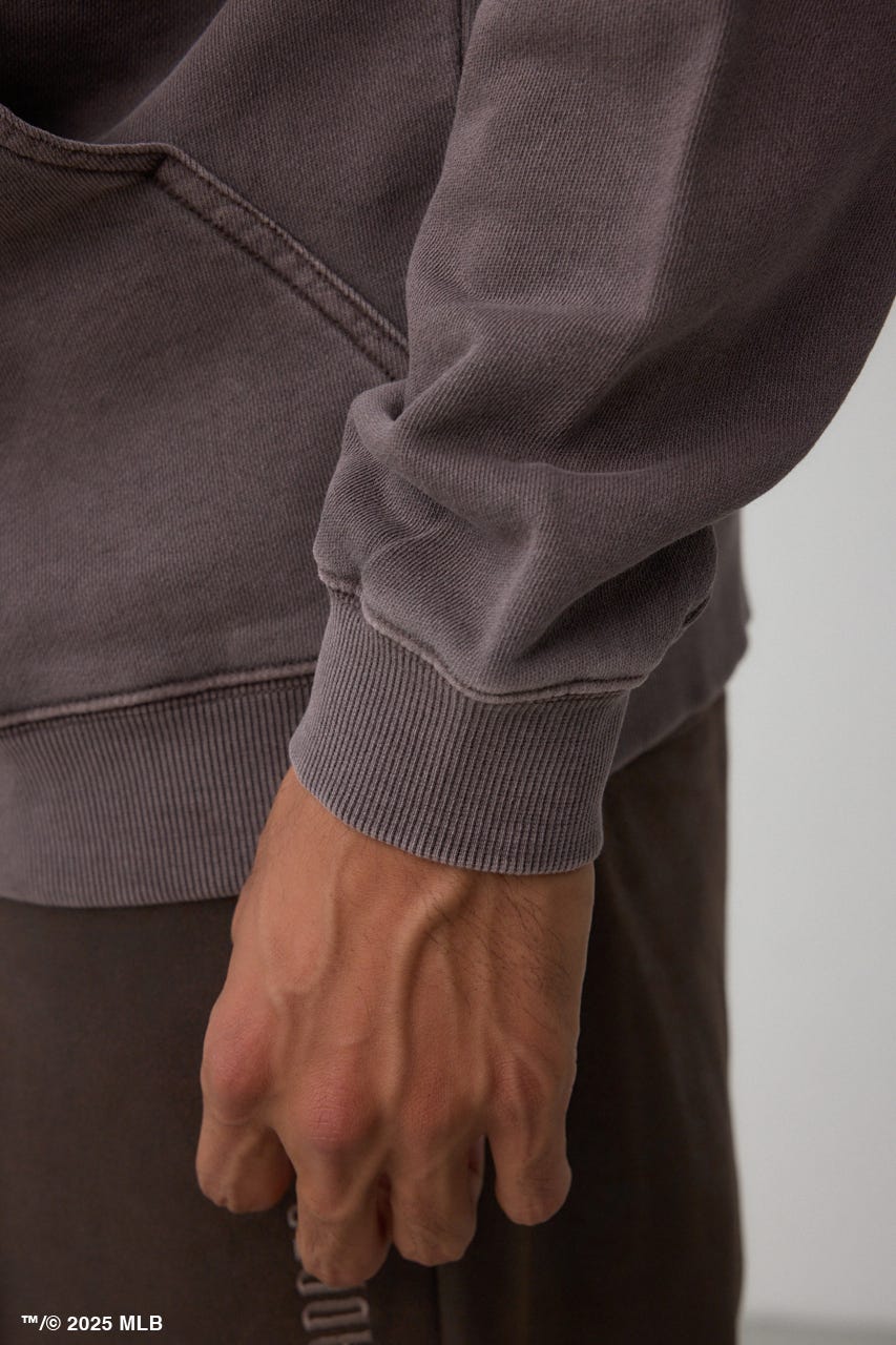 【MLB】AZUL ピグメント ジップパーカー BRN M