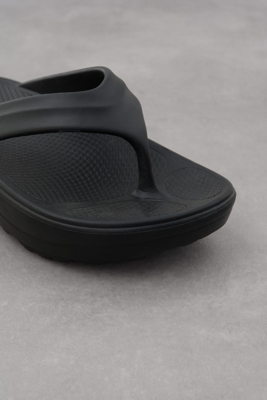 ラクフィールプラットフォームトングサンダル BLK M