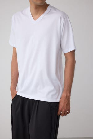 AZコットン VネックロゴTシャツ