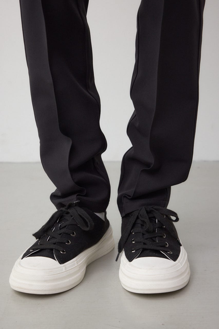 センタープリーツスリムスラックス BLK L