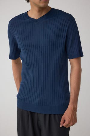 リブVネックニット