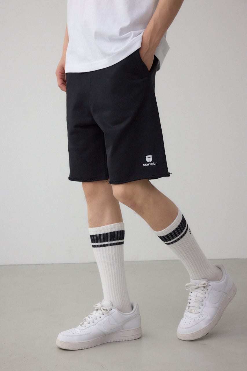 【NEWTRAL】 ACTIVE PILE SHORTS BLK L