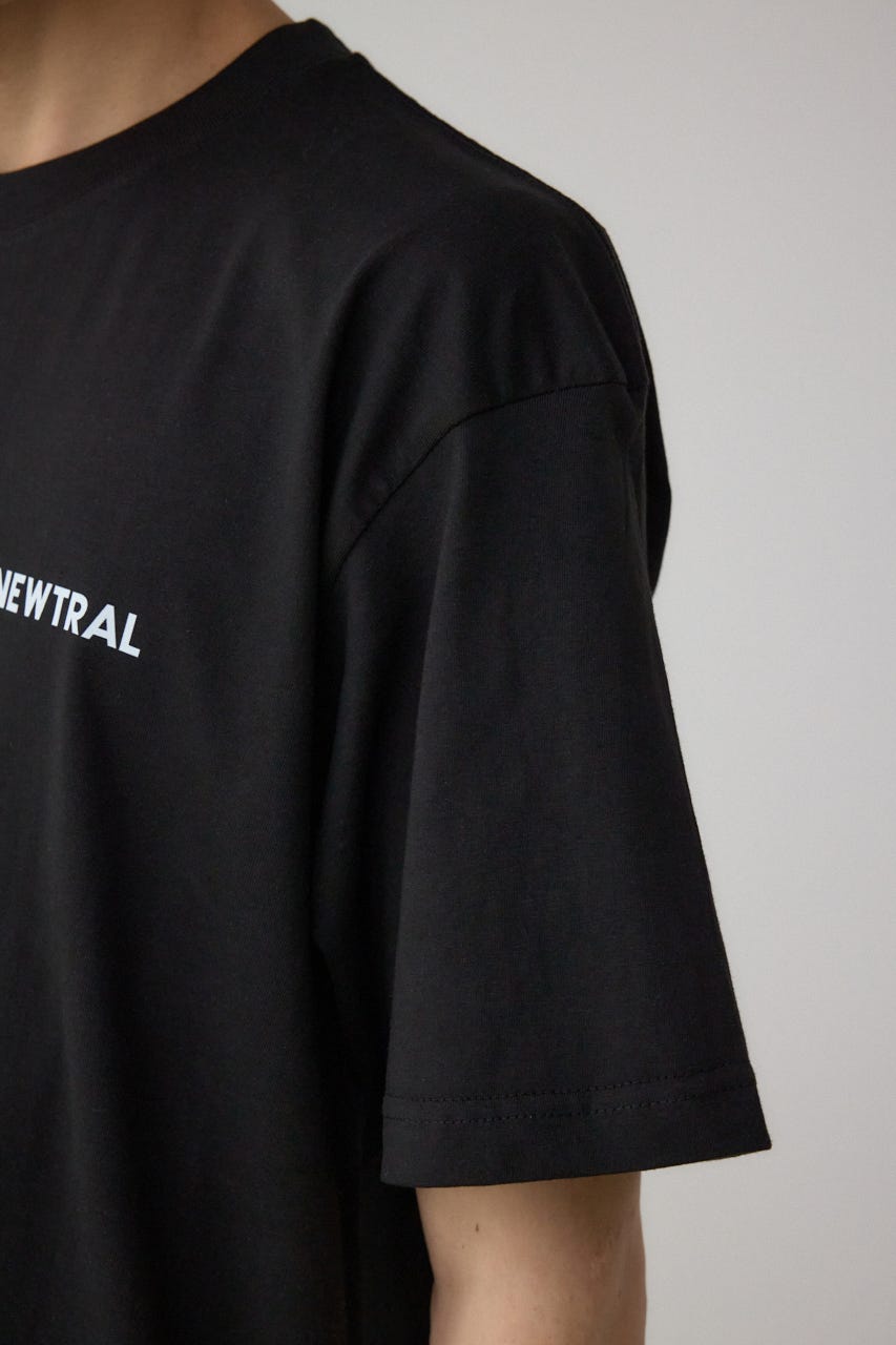 【NEWTRAL】 Chest_S_Logo T-shirt BLK L