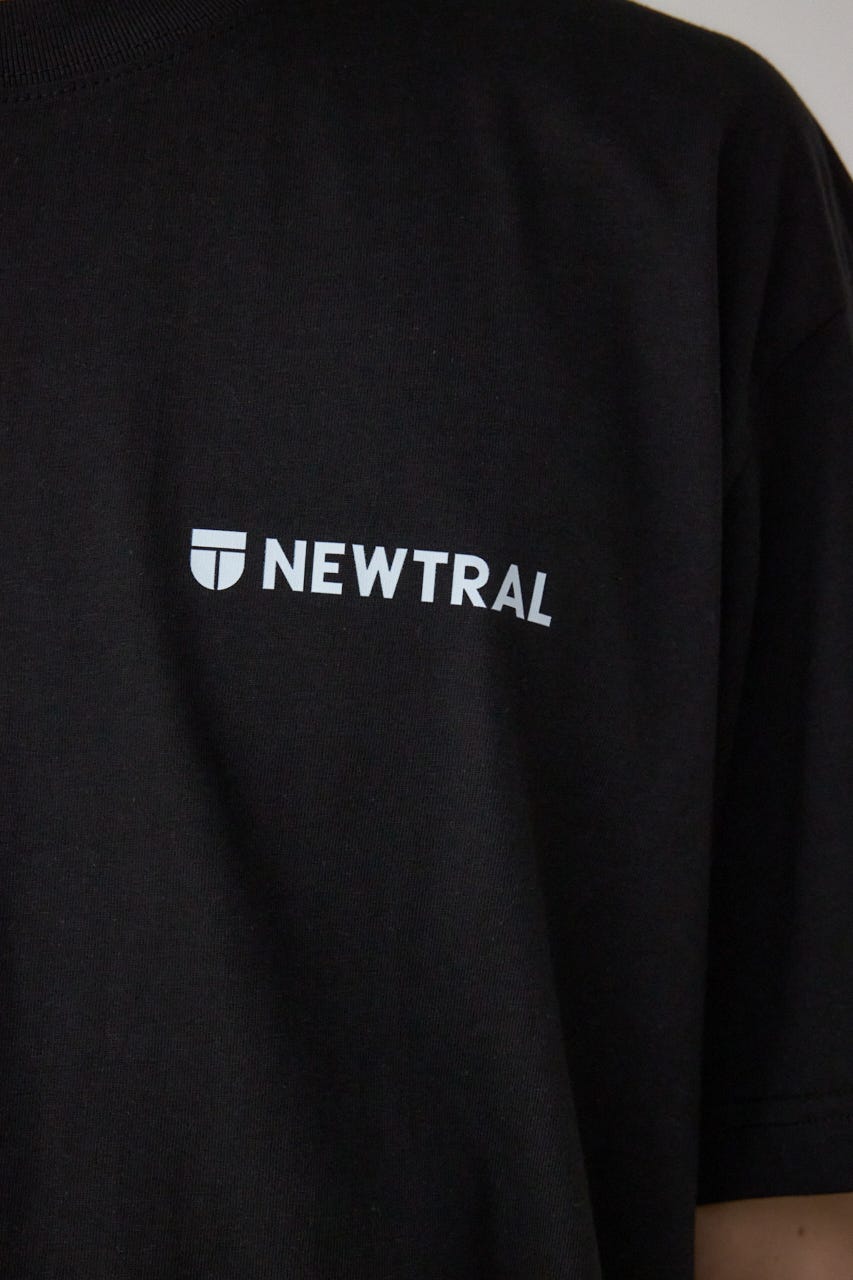 【NEWTRAL】 Chest_S_Logo T-shirt BLK L