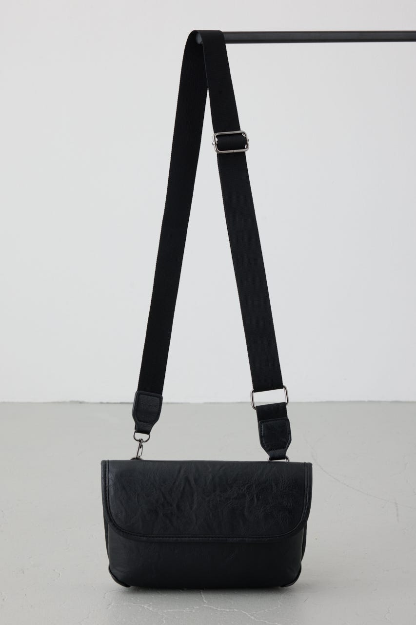 フェイクレザーフラップショルダーバッグ BLK FREE