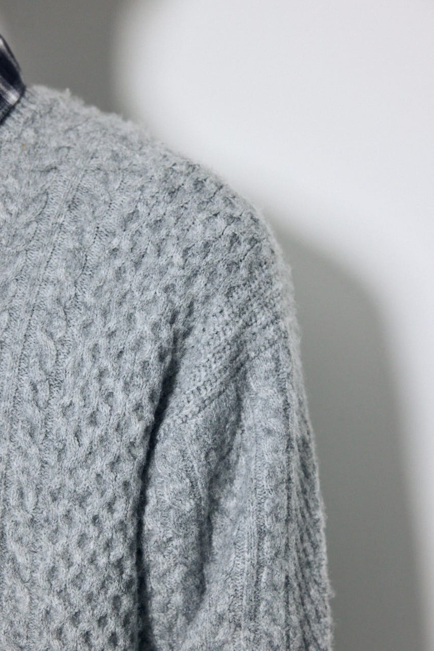 ケーブル編みニットトップス GRY M