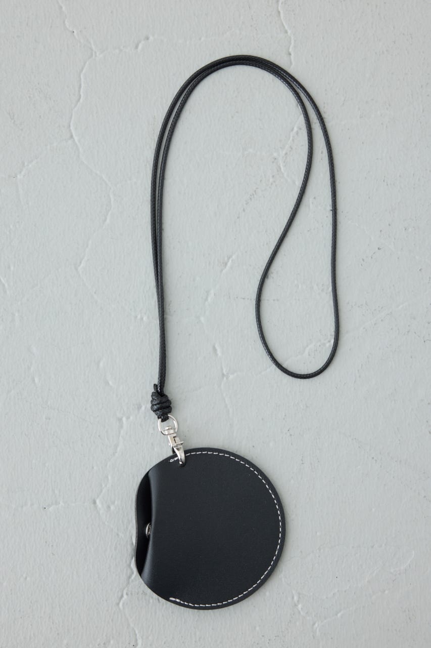 ラウンドネックポーチ BLK FREE