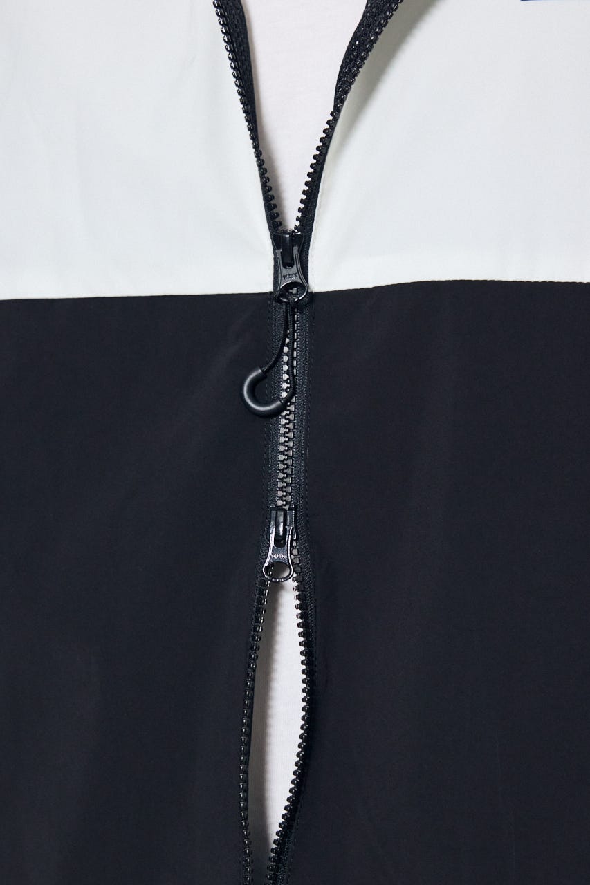 ナイロンジップフーディー 柄WHT L