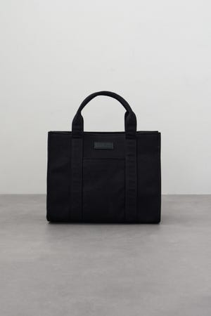 スクエアミドルバッグ