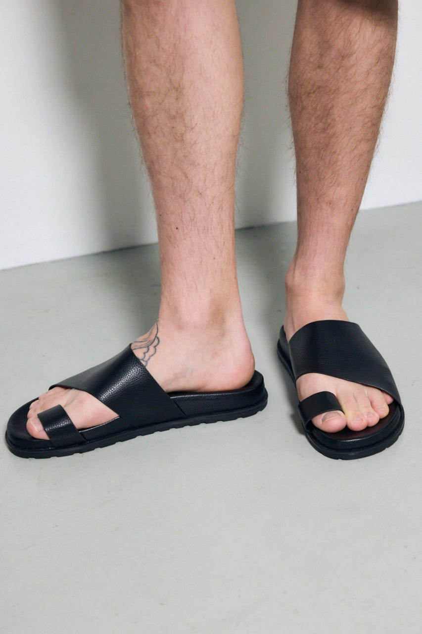 合皮トングサンダル BLK S