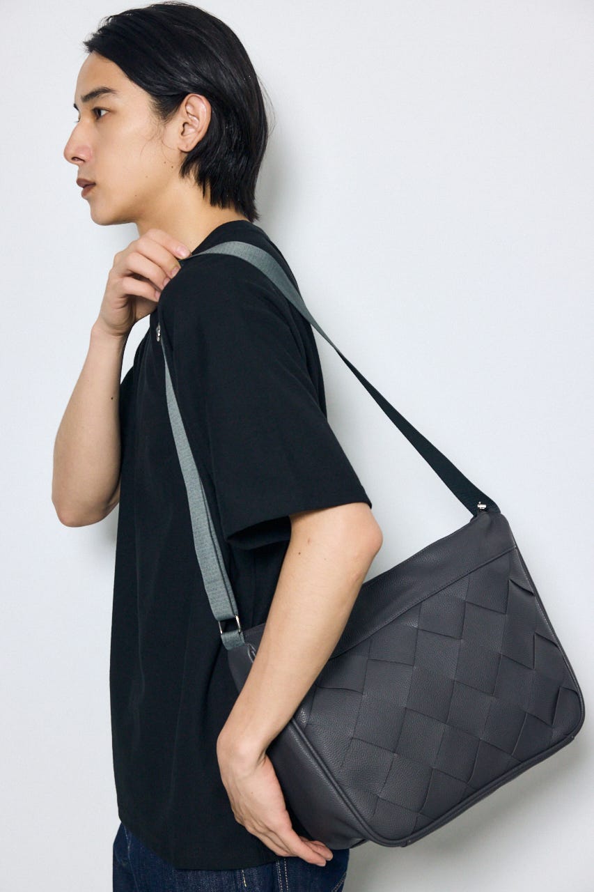 イントレチャートショルダーバッグ GRY FREE
