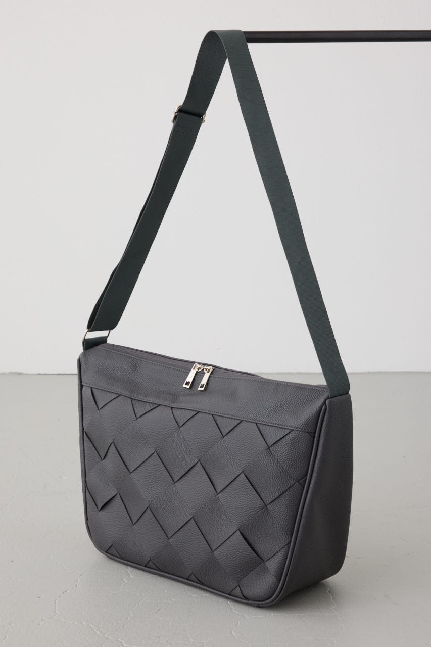 イントレチャートショルダーバッグ GRY FREE