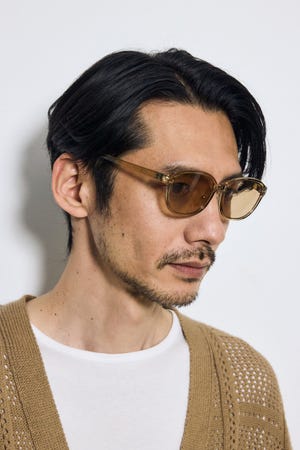 レイヤードシェードアイウェア