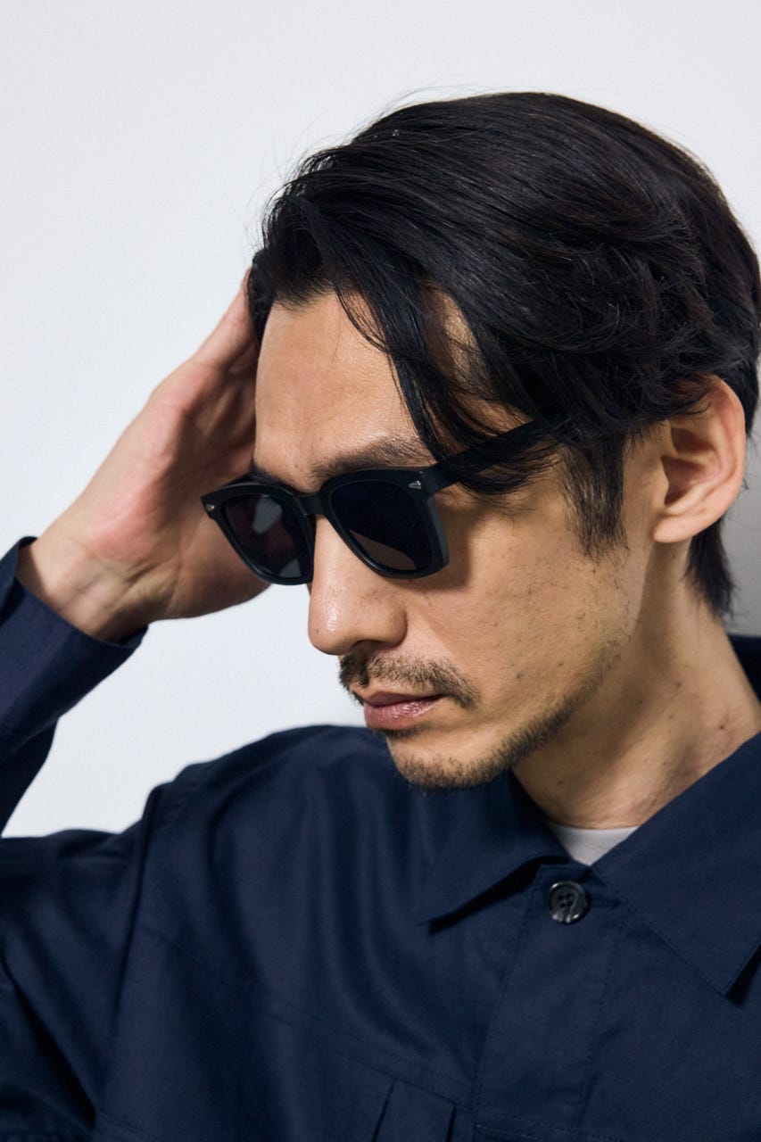 ソリッドフレームサングラス BLK FREE