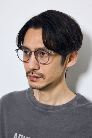 シフトシェードアイウェア