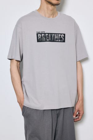 ボックスロゴTシャツ
