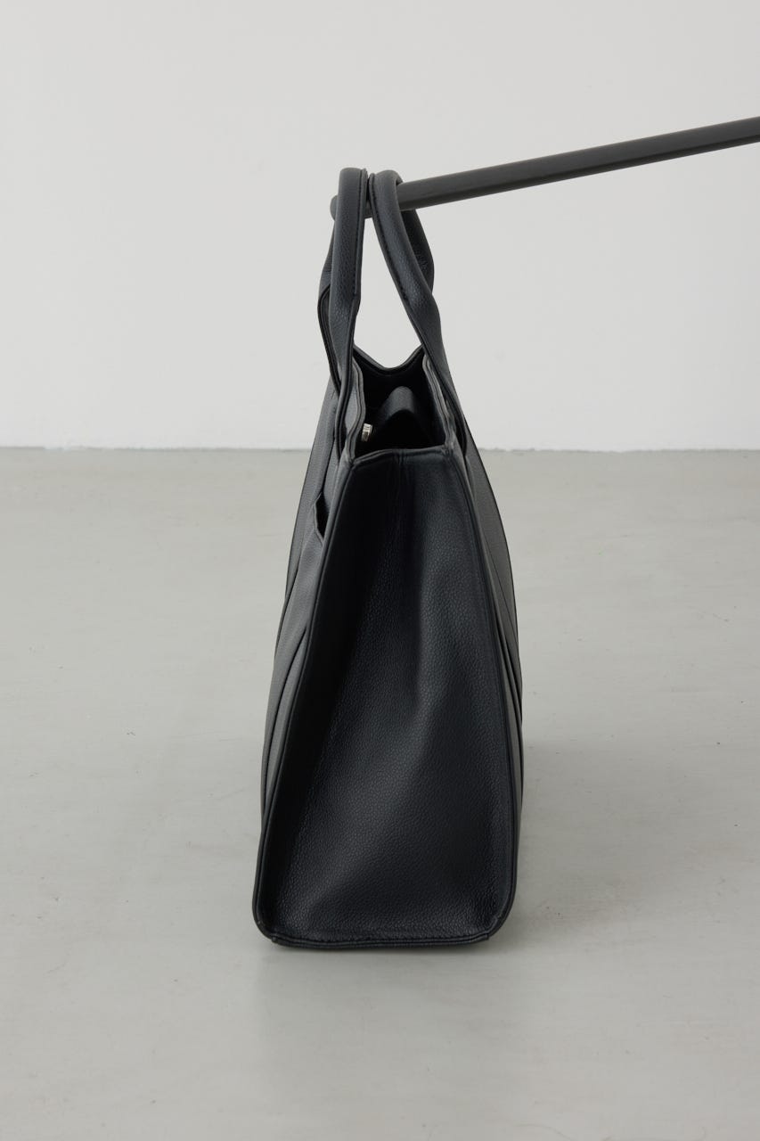 【SS先行アイテム】合皮スクエアミドルバッグ BLK FREE