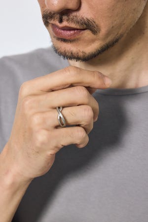 ツイストリング