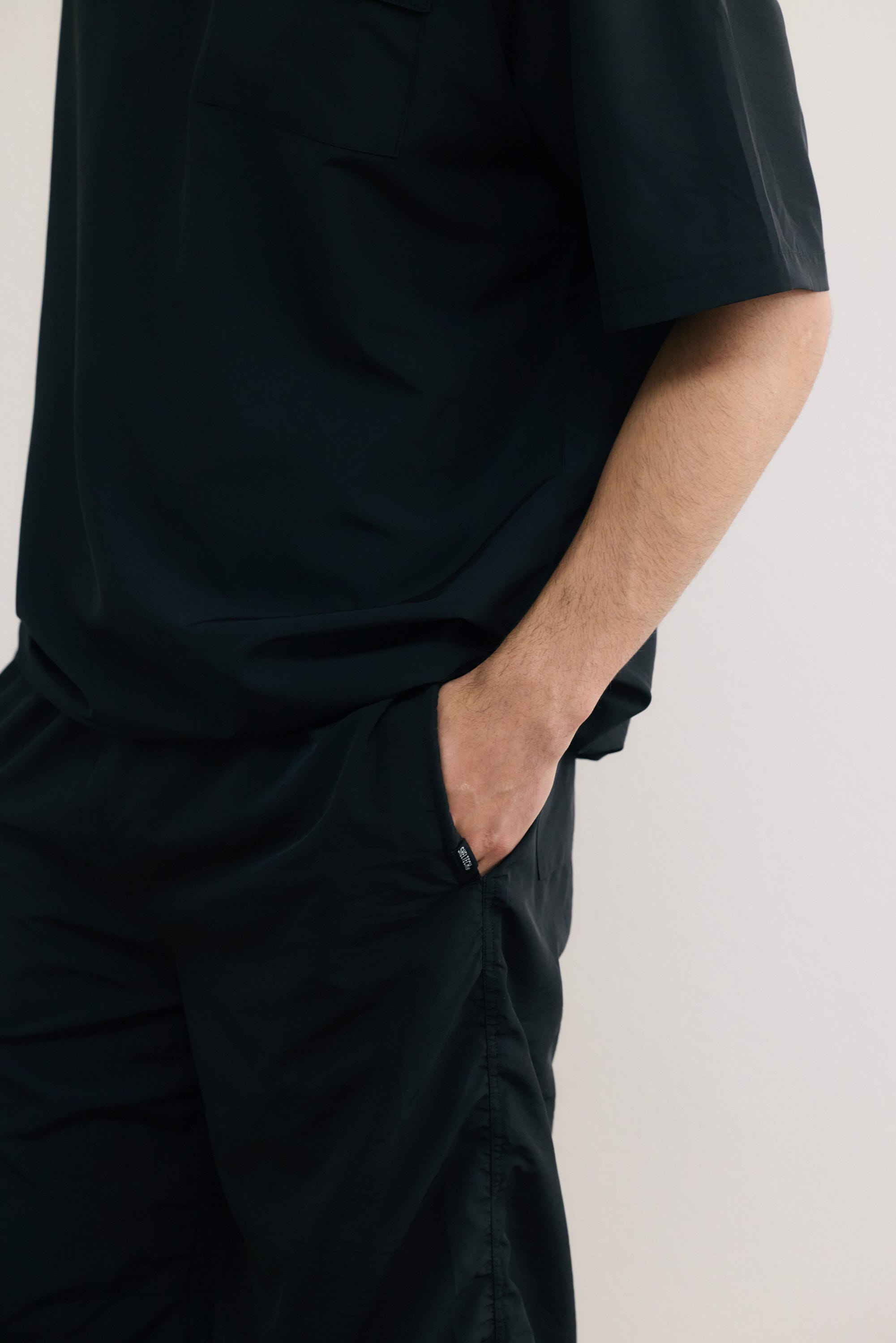 SHELTECH Light アクティブパンツ BLK L