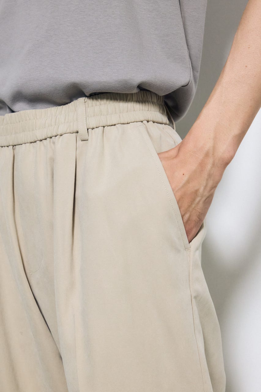 接触冷感フェイクスエードスリムパンツ BEG L