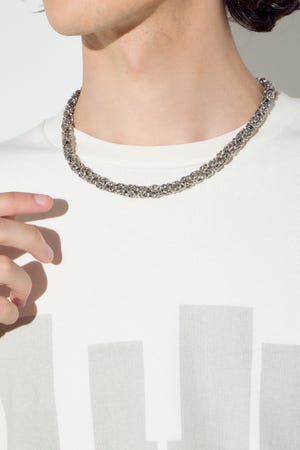 スパイラルノットネックレス