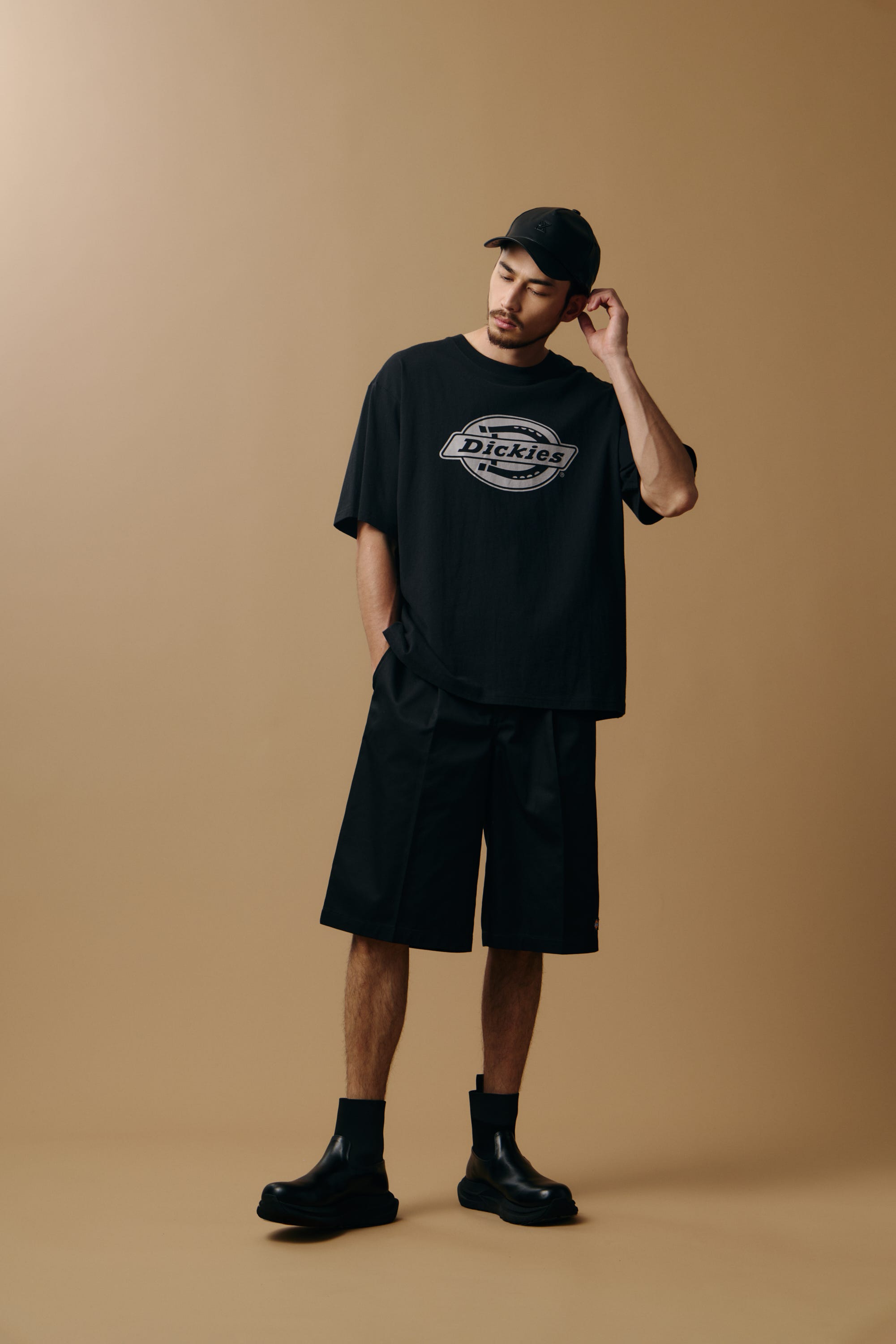 【Dickies（R）×AZUL】ショートパンツ BLK M