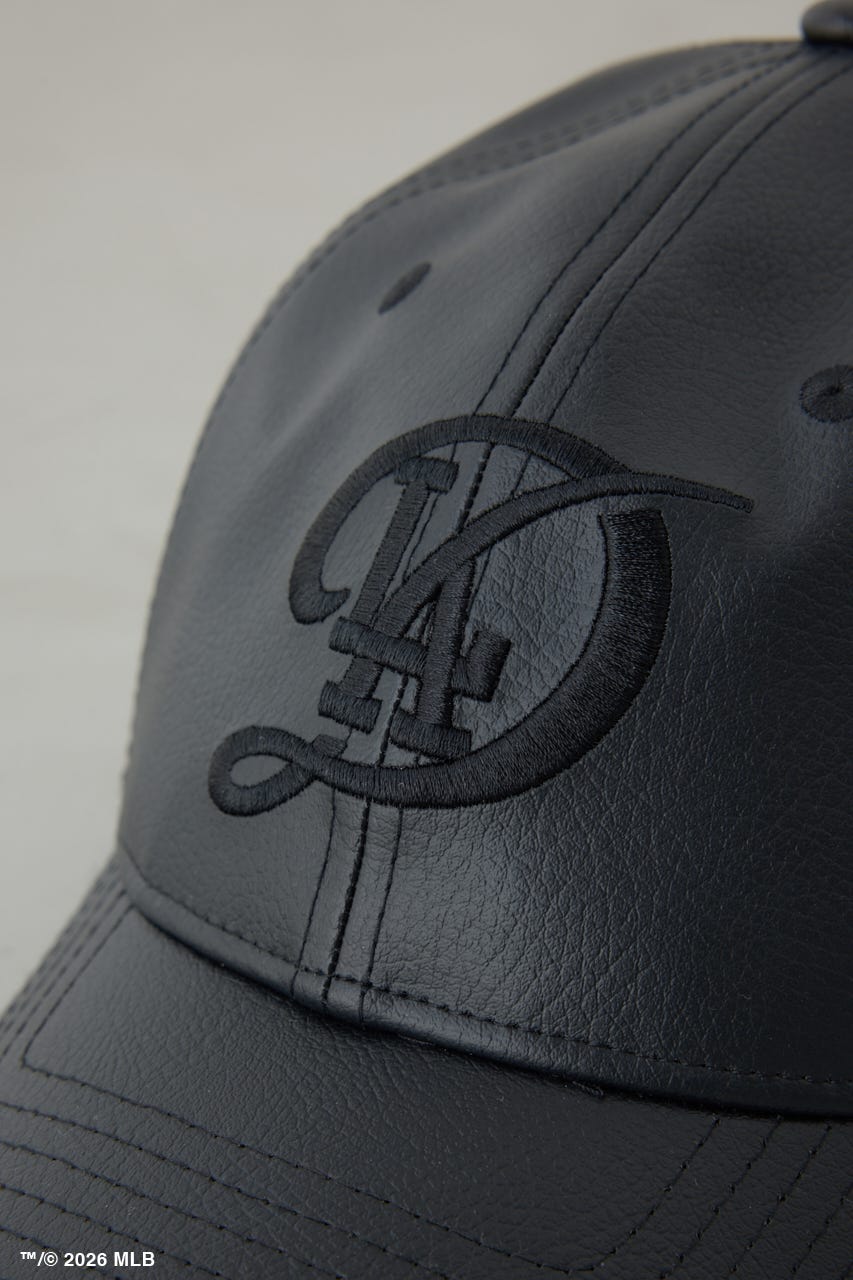【NEW ERA×AZUL MLB】合皮キャップ M/BLK FREE
