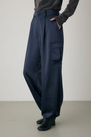 フローワークパンツ