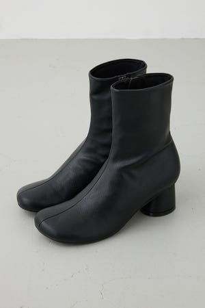 ラウンドトゥストレッチブーツ