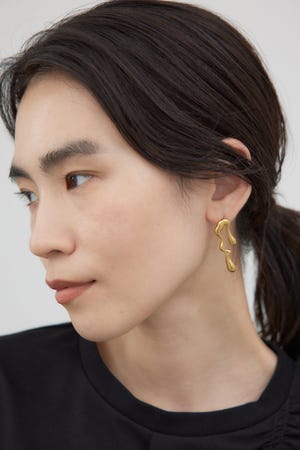 アシンメトリードリップピアス