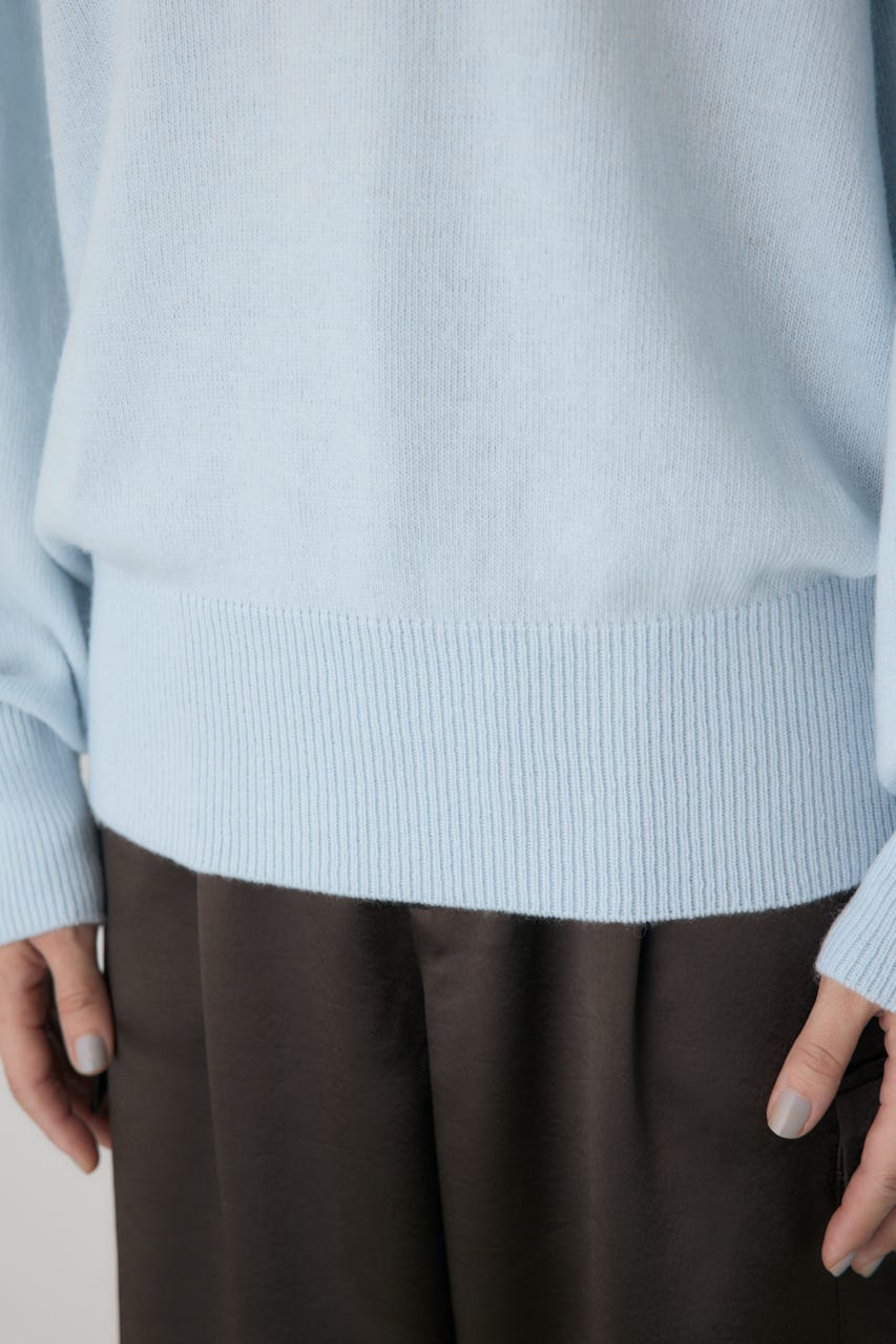 ワイドボートネックニット L/BLU FREE