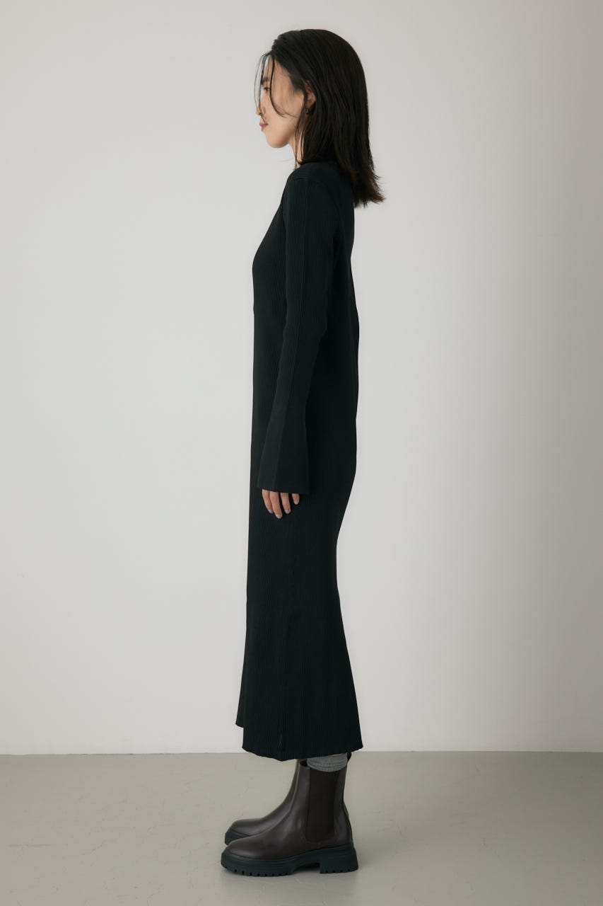 ポロリブニットワンピース BLK FREE